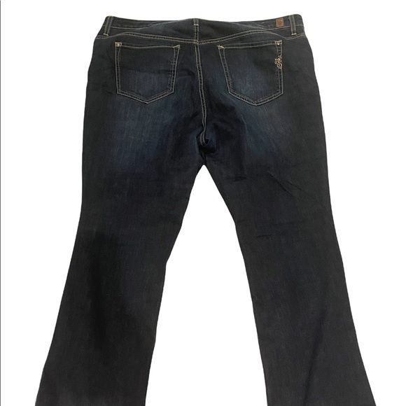 Jessica Simpson, Rockin Curvy Boot cut jeans - size 20 - good condition - Picture 3 of 5